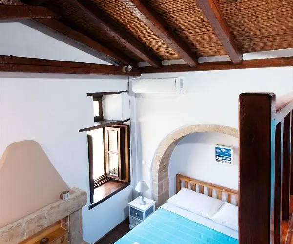 Ypatia Cozy Castle With Loft *