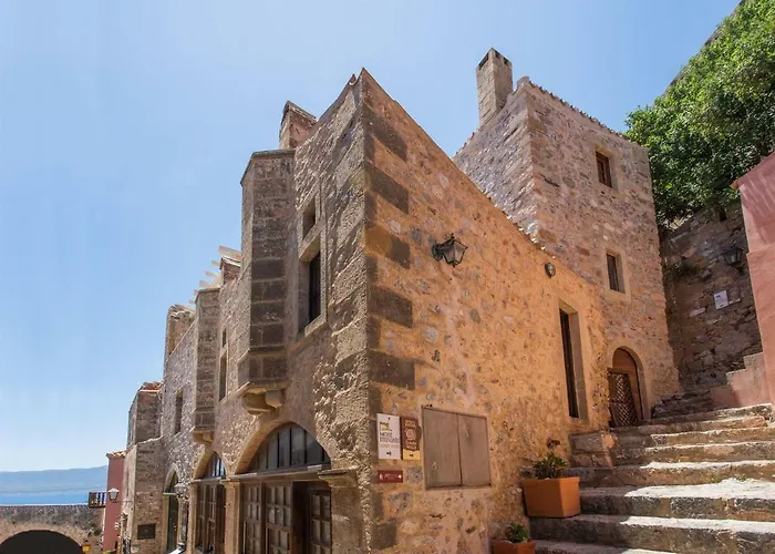 Ypatia Cozy Castle With Loft Monemvasia