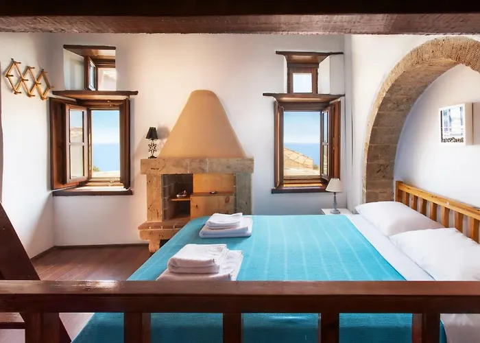 Ypatia Cozy Castle With Loft Holiday home *