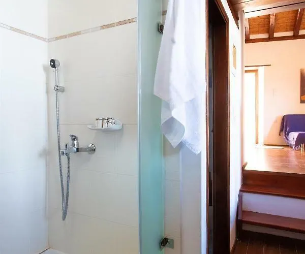 Ypatia Cozy Castle With Loft * מונמבאסיה